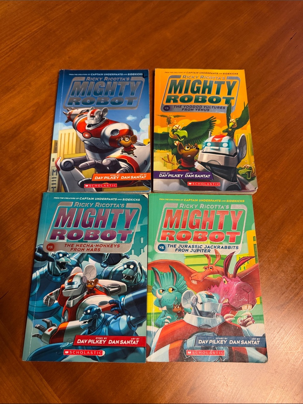 Scholastic Mighty Robot Book Set, 4 books